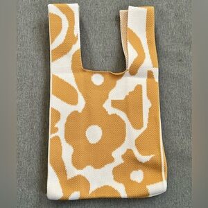 Mini Knot Wrist Bag NWOT knitted wristlet tote bag yellow flowers